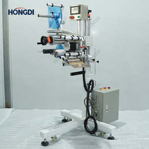 Máquina automática de sellado y etiquetado de tapas de botellas de plástico para envases químicos - Product Image 6