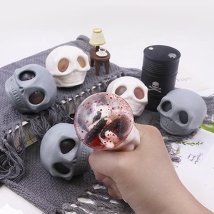 Halloween <span class=keywords><strong>Prank</strong></span> 3D Lỗi Trong Hộp Sọ Squishy Đồ Chơi Vui Chống-Căng Thẳng Đồ Chơi Cho Halloween Căng Thẳng Cứu Trợ Ma Đáng Sợ Sọ Bóp Bóng - Product Image 1