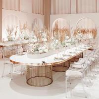 Nouvelle table de banquet de style moderne, forme ovale, pieds en acier argenté, table de salle à manger, table de mariage