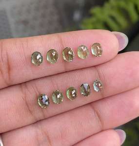 ไพลินตัดรูปไข่สีเขียวธรรมชาติ | อัญมณีหลวมสำหรับทำเครื่องประดับ - Product Image 2