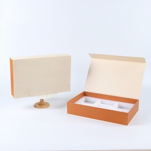 Boîte cadeau magnétique personnalisée pour bouteilles de champagne, emballage de bouteille rigide de luxe avec <span class=keywords><strong>mousse</strong></span> moulée et ruban en satin - Product Image 6