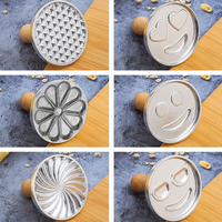 Nouveau style de découpoir manuel pour biscuits et emporte-pièce avec poignée en bois massif pour la cuisine