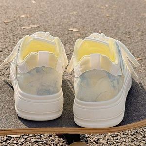 Baskets blanches respirantes en maille pour femmes, Nouveauté été 2025, Chaussures de sport décontractées à semelle épaisse et tendance - Product Image 6