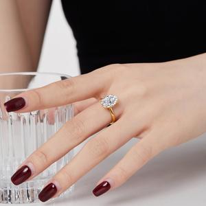 خاتم نسائي من الفضة الإسترليني عيار 925 مرصع بالألماس عالي الكربون بقطع زهرة الثلج مقاس 8*12، خاتم زفاف فاخر للغاية من الألماس وزن 3 قيراط - Product Image 5