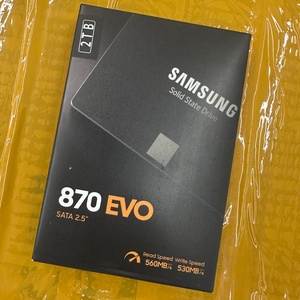 Pour disque SSD Samsung MZ-77E250B/CN 250 Go 870 EVO SATA 2,5 pouces SSD V-NAND 3 bits MLC DDR4 SDRAM AES 256 bits - Product Image 1