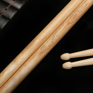 Nhà Máy Bán Buôn Trống Thanh 5A/7A/5B/2B Tùy Chỉnh Màu Sắc/Logo Drumstick Thiết Kế Mới Gỗ Sồi Drumsticks Trống Gậy Thiết Lập Cho Tay Trống - Product Image 3