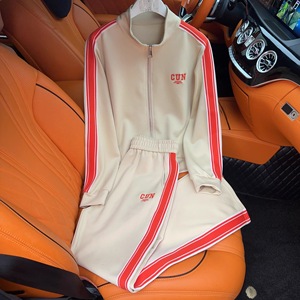 Costume de sport haut de gamme pour les vêtements d'automne pour femmes 2025 nouvel ensemble de pièces de course <span class=keywords><strong>grande</strong></span> <span class=keywords><strong>taille</strong></span> à la mode et de haute qualité - Product Image 4
