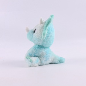 Babywolf Sparkle Eyes Plush Triceratops Mignon Dinosaure en Peluche à Longues Fourrures en Spandex - Product Image 4