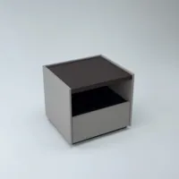 Table de chevet en bois bicolore avec un seul tiroir et un compartiment ouvert, armoire de rangement, table d'appoint minimaliste nordique pour la maison