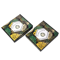 Boîte d'emballage postale en carton ondulé personnalisée pour les soins de la peau, impression de logo avec revêtement UV, laminage mat, bande adhésive de fermeture
