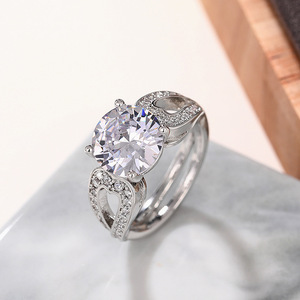 Anello da donna con zirconi a quattro griffe e croce cava, design elegante, ornamento per proposta di matrimonio, regalo di compleanno - Product Image 6