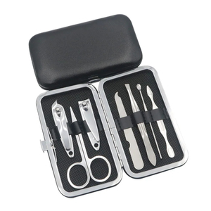 Nuevo Set de 7 Piezas para Manicura y Pedicura, Cortaúñas de Acero Inoxidable, Kit de Higiene Portátil para Viaje, Diseño Aleatorio - Product Image 3