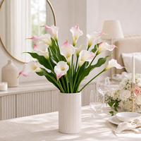 Bunga Calla Lily Buatan Tangan Modern Berbentuk Tulip dengan Kelopak Ganda dari PU untuk Dekorasi Vas di Pernikahan, Rumah, dan Hotel.