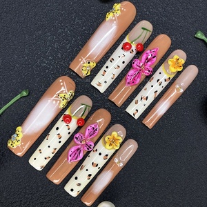 Lot de 10 faux ongles artisanaux de luxe à presser, en <span class=keywords><strong>gel</strong></span> souple, peints à la main, avec breloques, emballage personnalisé - Product Image 3