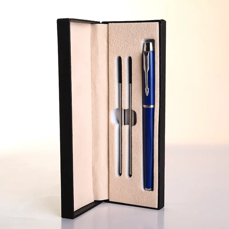 Yeni varış benzersiz tasarım rulo tükenmez kalem seti moda kişiselleştirilmiş yedekler hediye kutusu ok klip kalem Set