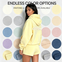 Ensemble 2 pièces en molleton épais personnalisé, style streetwear décontracté, avec sweat à capuche oversize à imprimé en relief et short de survêtement à cordon de serrage, pour femme