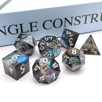 7 buah Set RPG Sharp Edge Dice, permainan papan polihedral Set dadu DND Resin, hadiah DND untuk peran bermain permainan meja (lubang hitam)