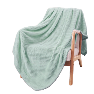 Wholesale 100% Polyester Large Solid Fleece Throw Blanket Soft Warm <b>Waffle</b> Textured Lightweight Eco-Friendly Four Seasons Animal - Product Image 1