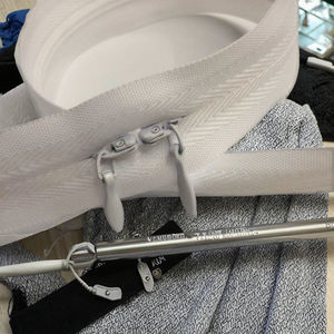 Vêtement de cardigan à fermeture éclair Double ouvert/fermé invisible avec fermetures à glissière en plastique sacs en nylon de style sportif <span class=keywords><strong>chaussures</strong></span> textiles pour la maison - Product Image 1