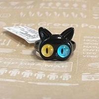 Coffret cadeau 36 pièces mignon dessin animé chat gros oeil boîte à bagues résine mauvais œil petit diable petit monstre fête mariage bague vente en gros