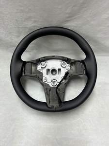 Pour <span class=keywords><strong>Tesla</strong></span> <span class=keywords><strong>3</strong></span> Volant Modèle <span class=keywords><strong>3</strong></span> avec Fonction Chauffante Modification du Disque <span class=keywords><strong>Accessoires</strong></span> de Voiture Originaux Véhicule à Énergie Nouvelle - Product Image 3