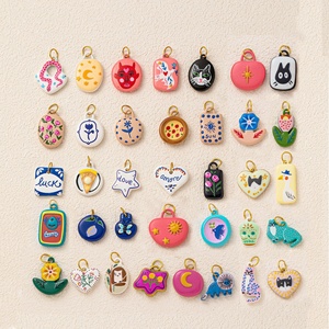 สัตว์และพืชพรรณ |   จี้ห้อยเคลือบสีเคลือบมันแบบอิตาลี ทำจากสแตนเลสสตีลชุบ PVD 18K |   กันน้ำและไม่หมองคล้ำ - Product Image 2