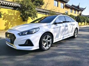 Modèle <span class=keywords><strong>Hyundai</strong></span> <span class=keywords><strong>2018</strong></span>, Sonata 1.6T GLS Smart Type 9ème génération, transmission automatique. - Product Image 1
