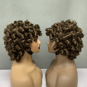 Proveedores de Cabello de Buena Calidad, Pelucas de Cabello Humano Natural, Peluca Bob Rizada de 12 Pulgadas con Flequillo - Product Image 1