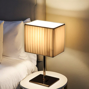 Bán Buôn Tùy Chỉnh Quảng Trường Cổ Điển Khách Sạn Hiện Đại Đầu Giường Nhỏ Bắc Âu Giường Ánh Sáng Đèn Bàn Trang Trí Nội Thất Chiếu Sáng - Product Image 3