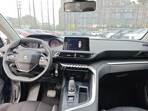 <span class=keywords><strong>Voiture</strong></span> d'occasion <span class=keywords><strong>Peugeot</strong></span> 5008 1.6T SUV Édition Elite <span class=keywords><strong>7</strong></span> <span class=keywords><strong>places</strong></span> Année 2018, d'un seul propriétaire, titre propre, SUV familial prêt à l'emploi - Product Image 6