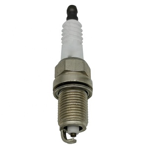 Venta al por mayor <span class=keywords><strong>precio</strong></span> asequible piezas de automóvil japonesas motor platino bujía PK20TR11 90919-01194 para Corolla Camry <span class=keywords><strong>RAV4</strong></span> - Product Image 3