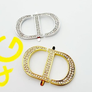 Vente en gros d'emblèmes métalliques pour sacs de créateurs, logos de créateurs, étiquettes en alliage, étiquettes métalliques pour sacs et vêtements - Product Image 2