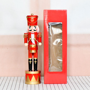 Espinilleras Doradas de 36 cm, Soldado Cascanueces Rojo con Caja de Exhibición - Product Image 1