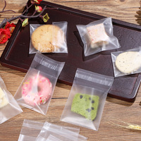 Logo personnalisé transparent givré mat jetable biscuit collation pain biscuit petit emballage individuel sac à fermeture auto-adhésive
