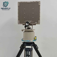 Radar de détection UAV 3D portable, bande X, surveillance longue portée 10 km, balayage à 360 degrés pour la sécurité de l'espace aérien des aéroports