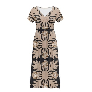 Robe tunique de Bohème de grande taille polynésienne pour femmes, imprimé hawaïen de style géométrique vintage, col en V, coupe ajustée - Product Image 1