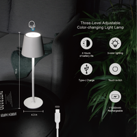 Lampe de table LED moderne sans fil rechargeable à gradation tactile portable avec coque en métal en fer pour la lecture et la décoration de la maison