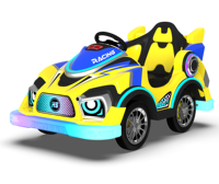 Kart junior à monnayeur de style course sportive, avec un look de kart de course motorisé, un buggy de loisirs et des lumières animées en forme d'œil pour les fêtes et événements.
