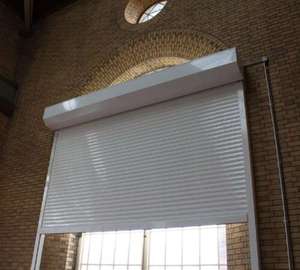 Tapparella Verticale Elettrica in Lega di <span class=keywords><strong>Alluminio</strong></span> con <span class=keywords><strong>Isolamento</strong></span> <span class=keywords><strong>Termico</strong></span>, Design Durevole per Applicazioni in Magazzino - Product Image 4