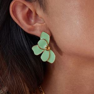 Boucles d'oreilles grandes et polyvalentes, motif pétale non décolorant, clous tendance en acier inoxydable, pierre principale diamant, cadeau d'anniversaire, pour soirée - Product Image 4