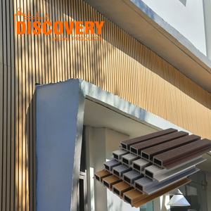 Revêtement mural extérieur en PVC WPC rainuré imperméable, ignifuge et résistant à l'humidité, design moderne, 219*26mm - Product Image 1