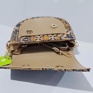 Nouveau <span class=keywords><strong>sac</strong></span> à <span class=keywords><strong>main</strong></span> en tissu hexagonal à texture de liège 2025, <span class=keywords><strong>sac</strong></span> à bandoulière, <span class=keywords><strong>sac</strong></span> à <span class=keywords><strong>main</strong></span> tendance pour femmes, vente à chaud transfrontalière - Product Image 2