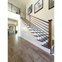 Escalier en bois massif en chêne sur mesure pour villa, loft, hôtel, avec design droit et installation sur site