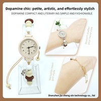 Nouvelle Montre à Quartz 2026 au Design Unique et Tendance, Style Doux, Chaîne Étoilée, Cadeau Idéal pour Étudiantes, Filles et Femmes