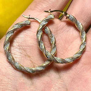 Pendientes de Espiral Bicolor para Mujer, Joyería de Moda con Textura Granulada - Product Image 5