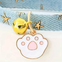 Collier pour chat avec clochettes, boucle de sécurité, imperméable, en polyester doux, motif uni, design élégant, accessoire mignon