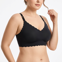 Soutiens-gorge sans fil en soie glacée à bords ondulés et col en V, sans coutures, grandes tailles, avec bretelles réglables, pour femmes (ODM/OEM)