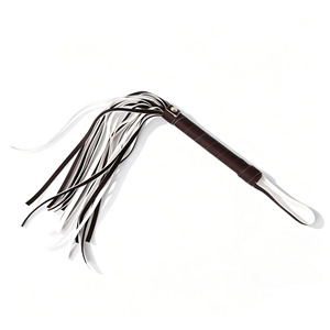 Fouet en cuir sensible à la température pour adultes, jouet SM pour couples, pour le flirt, la punition et la discipline. - Product Image 4