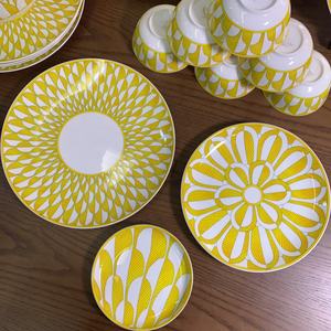 Service de table en porcelaine osseuse de luxe jaune 41 pièces, assiette à dessert exquise - Product Image 3