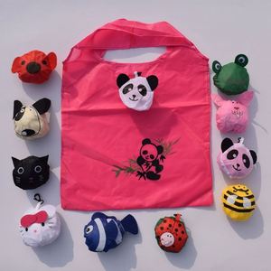 Sac fourre-tout pliable en polyester réutilisable, certifié BSCI, grand format, recyclable, avec logo personnalisé, motifs de fruits, pour femmes - Product Image 1